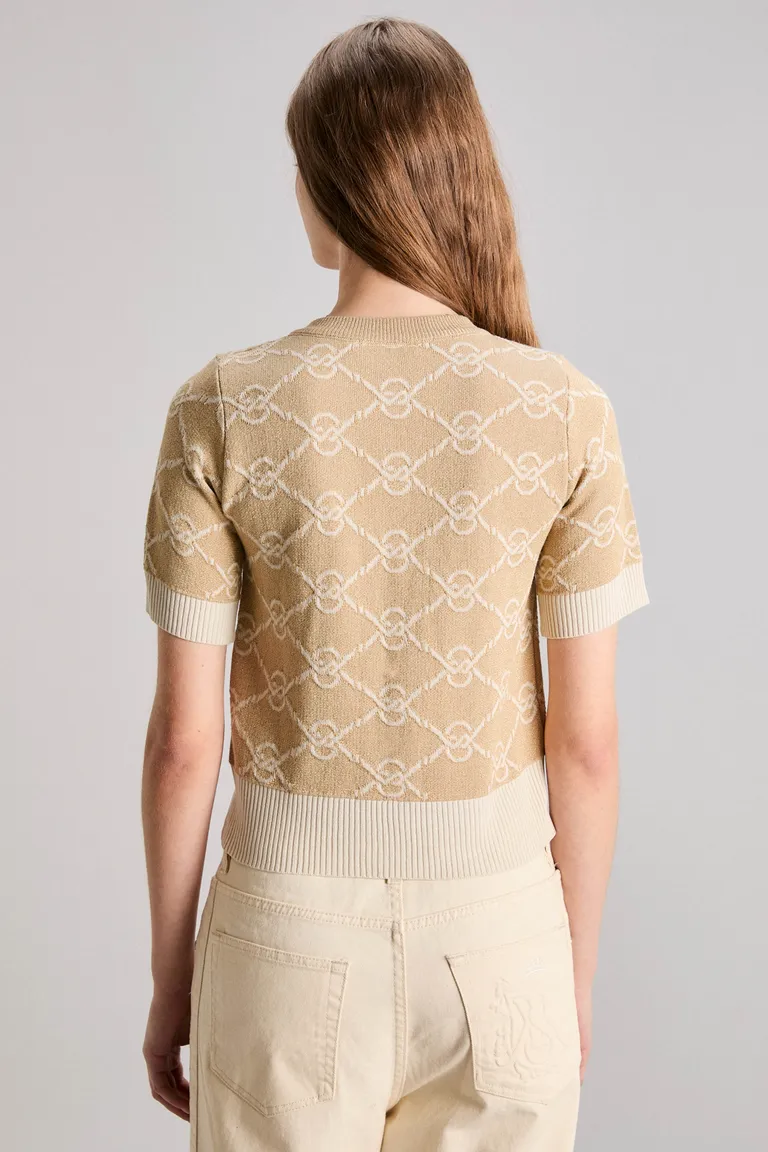 Cardigan reloaded: Prenda superior de diseño moderno y elegante en un tono neutro de Kosiuko en Buzos y Sweaters para argentina