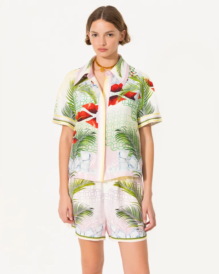 Camisa de satín en estampado tropical para mujer de Jazmin Chebar en Camisas para argentina