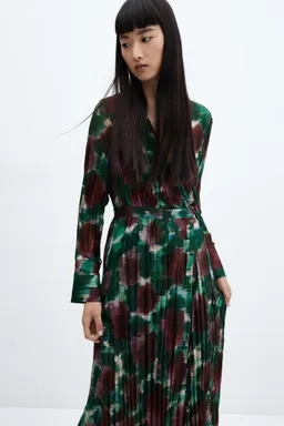 Vestido cruzado plisado de Mango en Vestidos para argentina