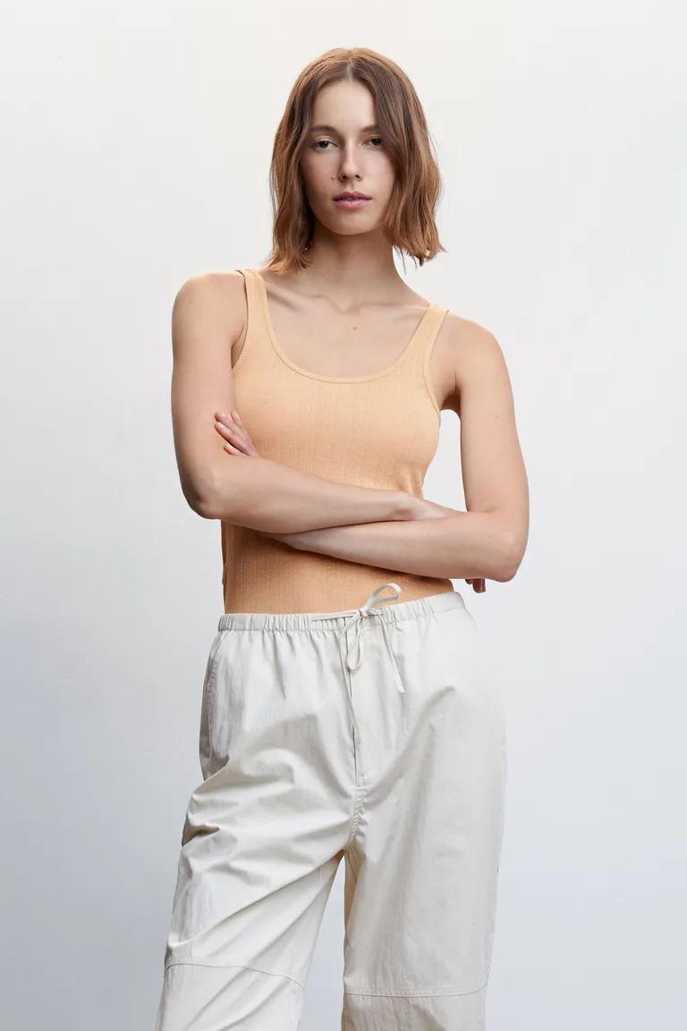 Remera breteles canalé de Mango en Remeras para argentina