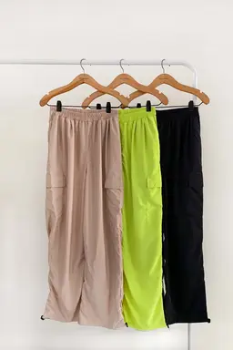 Pantalón parachute de Kandente en Pantalones para argentina