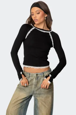 Top edith acanalado con encaje de Edikted en Tops para argentina