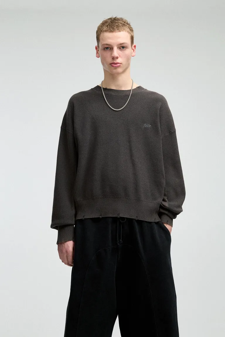 Jersey rotos stwd de Pull&Bear en Buzos y Sweaters para argentina