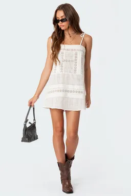 Mini vestido encaje august de Edikted en Vestidos para argentina