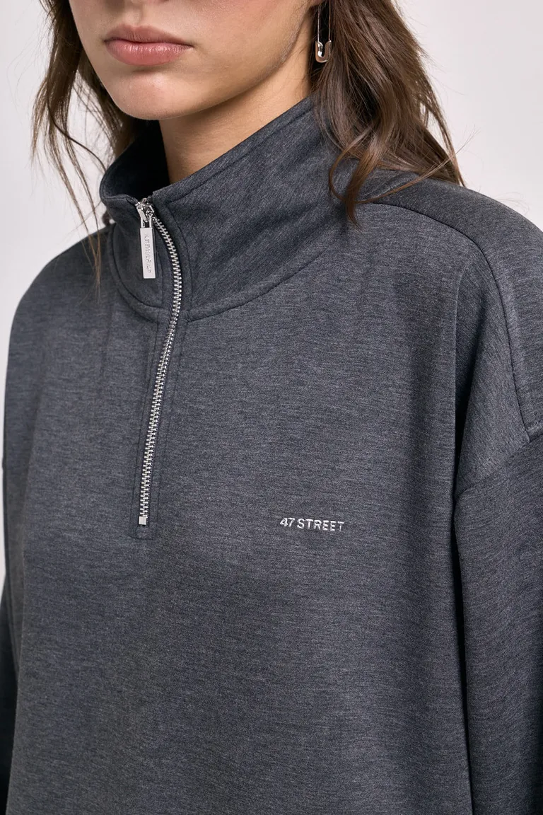 Buzo de cuello alto con medio cierre frontal y bolsillo delantero de 47 Street en Buzos y Sweaters para argentina