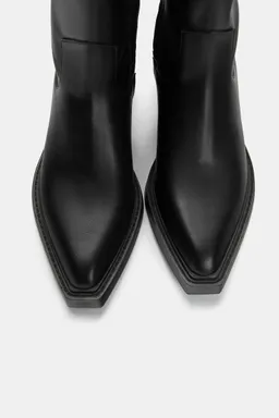 Botines tacón cowboy de Pull&Bear en Botas y Botinetas para argentina
