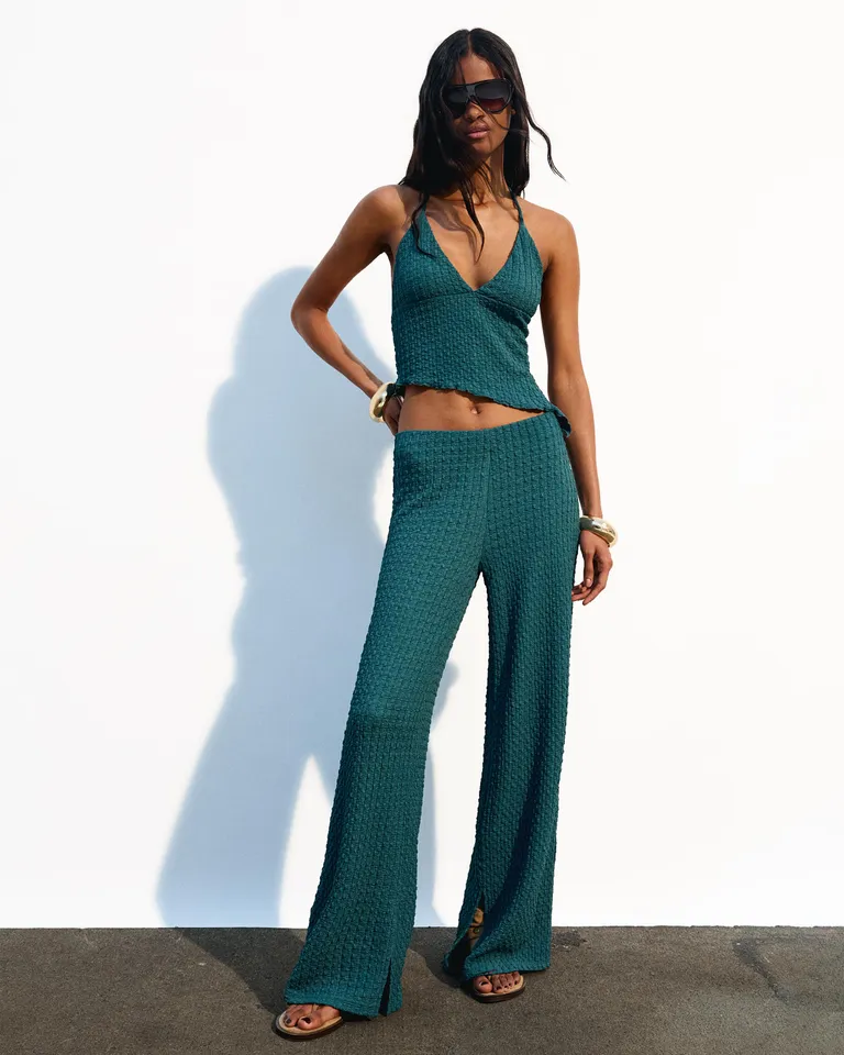 Pantalón pierna ancha de Bershka en Pantalones para argentina
