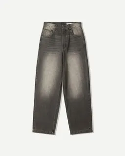 Jeans súper holgados de Bershka en Pantalones para argentina