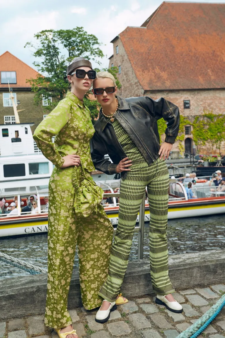 Pantalón de tiro alto oversize con diseño floral jacquard de Las Pepas en Pantalones para argentina