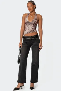 Top halter asimétrico animal print de Edikted en Tops para argentina
