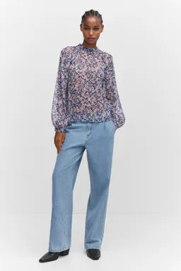 Blusa manga abullonada estampada de Mango en Blusas para argentina