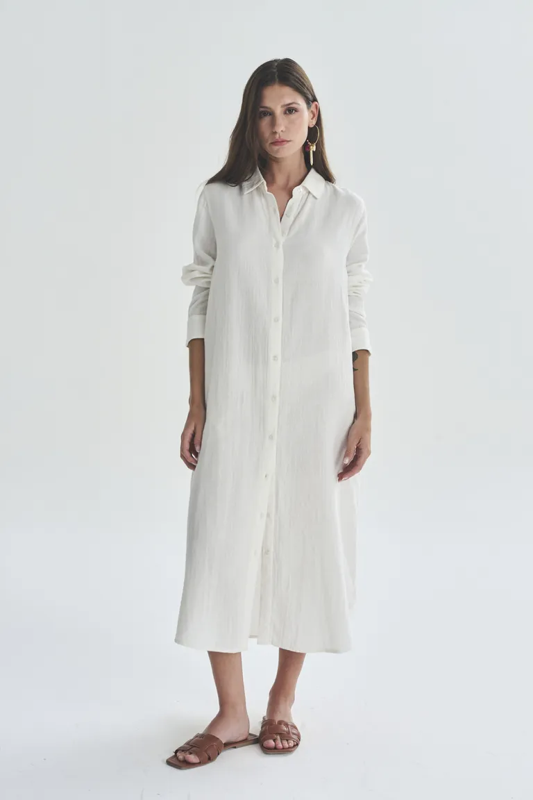 Vestido blanco clásico de diseño elegante y versátil para mujer de Akiabara en Vestidos para argentina