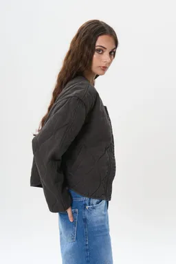 Chaqueta meg negro de Magda en Chaquetas para argentina