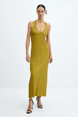 Vestido plisado espalda descubierta de Mango en Vestidos para argentina