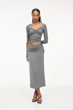 Falda midi frunces brillos de Pull&Bear en Faldas para argentina