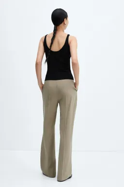 Top punto escote pico de Mango en Tops para argentina