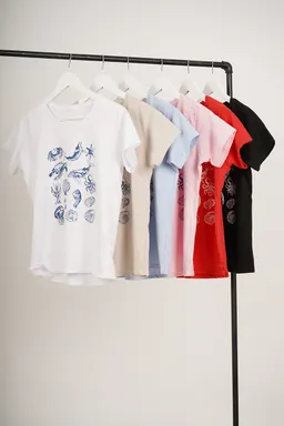 Remera estampada playa de Yasana en Remeras para argentina