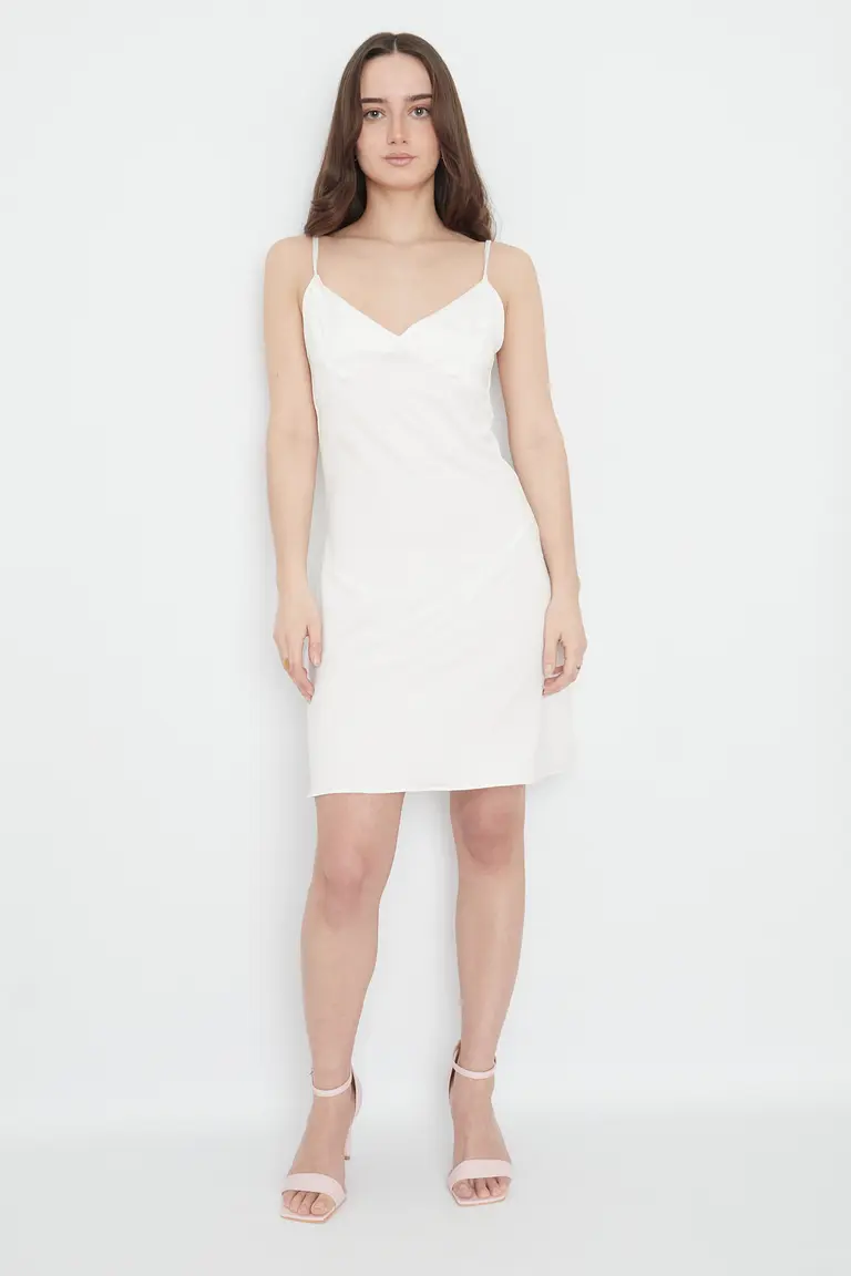 Vestido Satinado Corto de Nano en Vestidos para argentina