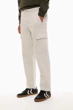 Pantalón chino cargo de Lefties en Pantalones para argentina