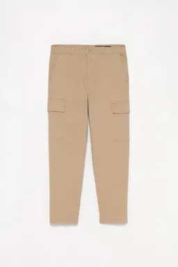 Pantalón chino cargo de Lefties en Pantalones para argentina