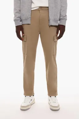Pantalón chino cargo de Lefties en Pantalones para argentina