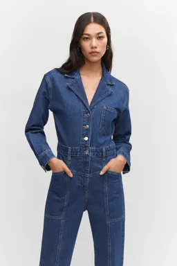 Mono denim solapas de Mango en Monos para argentina
