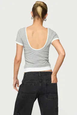 Remera julietta con capas contraste de Edikted en Remeras para argentina