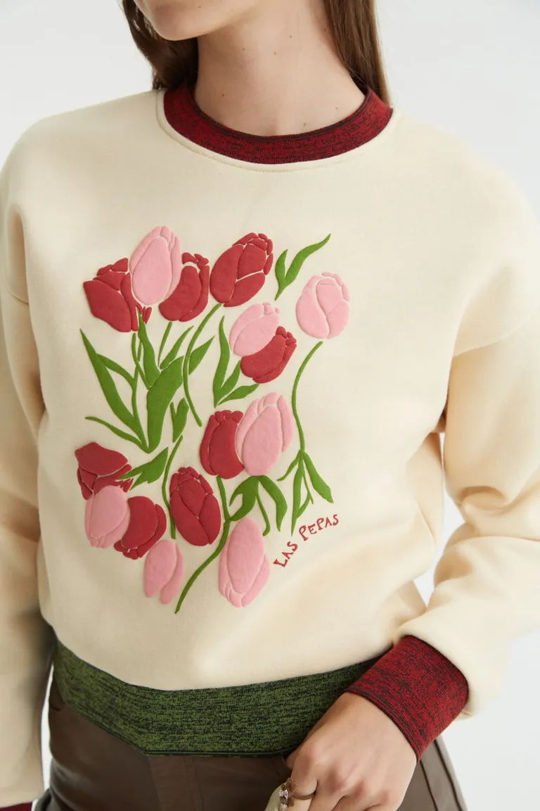 Buzo de cuello redondo con diseño de flores en relieve y mangas largas con hombros caídos de Las Pepas en Buzos y Sweaters para argentina